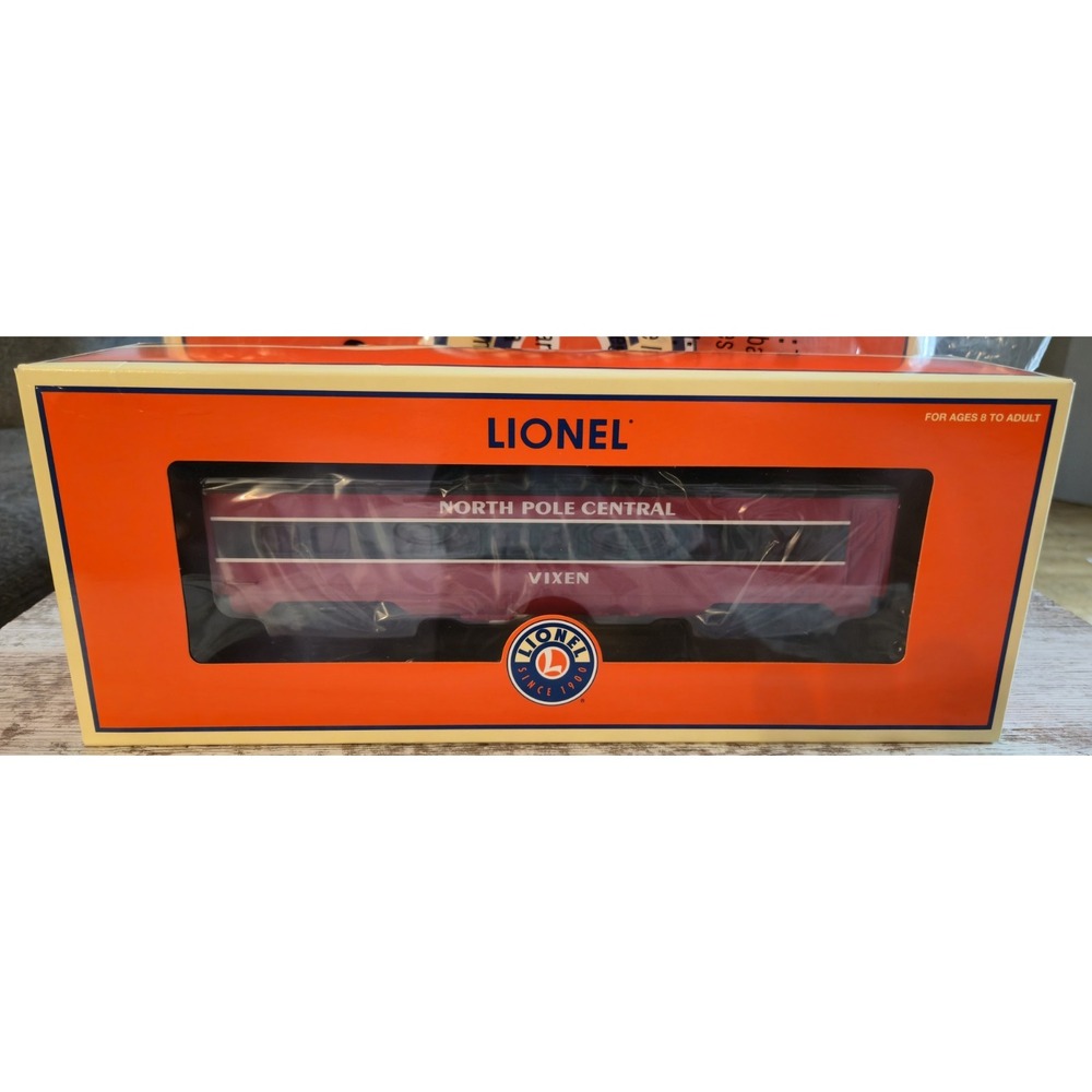 Lionel 6-25196 North Pole Central Vista Dome Vixen Passenger Car O Gauge - NIB - Picture 3 of 16